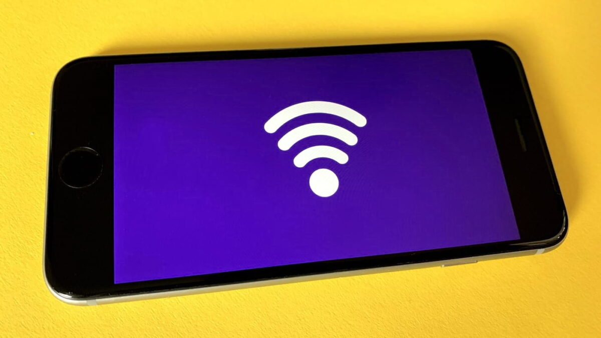 Conexión a una red Wi-Fi invisible (Windows y Android)
