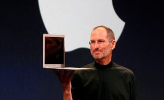 Macbook Air - Steve Jobs 2008 - Foto: Divulgación Macbook Air - Steve Jobs 2008 - Foto: Divulgación
